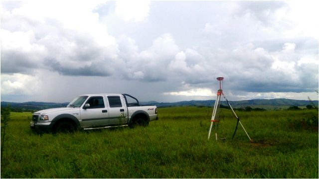 Levantamento planialtimétrico cadastral para projeto urbano
